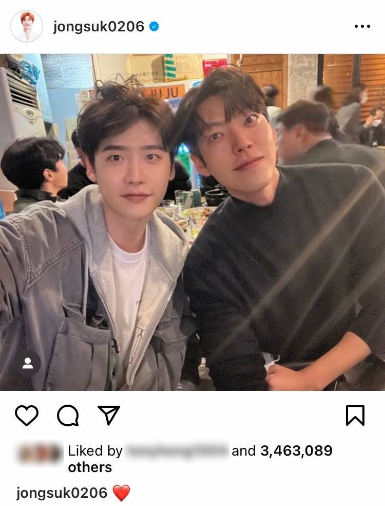 ภาพหายาก!! พระเอกเพื่อนซี้ 'อีจงซอก-คิมอูบิน' แชร์ภาพคู่ทำแฟนๆ ปริ่มมาก