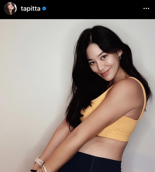 พิตต้า อุ้มท้อง 8 เดือน ถ่ายแบบคุณแม่สุดเซ็กซี่!! พิตต้า อุ้มท้อง 8 เดือน ถ่ายแบบคุณแม่สุดเซ็กซี่!!