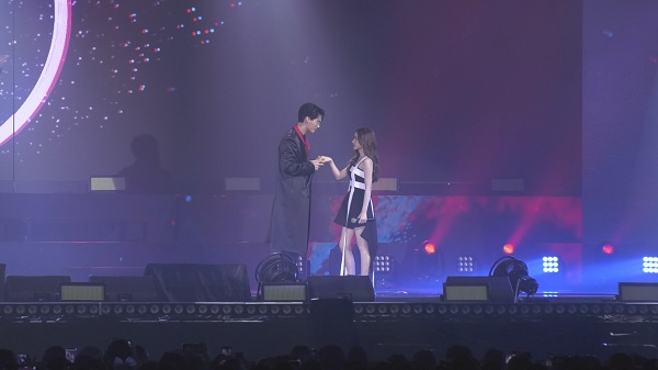  ไบร์ท – วิน – ดิว – นานิ จัดเต็มความสนุกในคอนเสิร์ตใหญ่ (มีคลิป)     