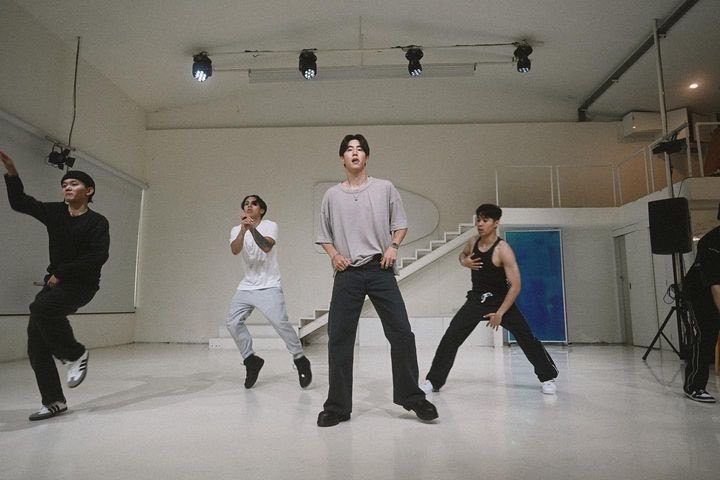 มาร์ค ต้วน ซ้อมโชว์ เตรียมพร้อมก่อนเสิร์ฟความสนุกคอนเสิร์ตเดี่ยวที่ไทย มาร์ค ต้วน ซ้อมโชว์ เตรียมพร้อมก่อนเสิร์ฟความสนุกคอนเสิร์ตเดี่ยวที่ไทย