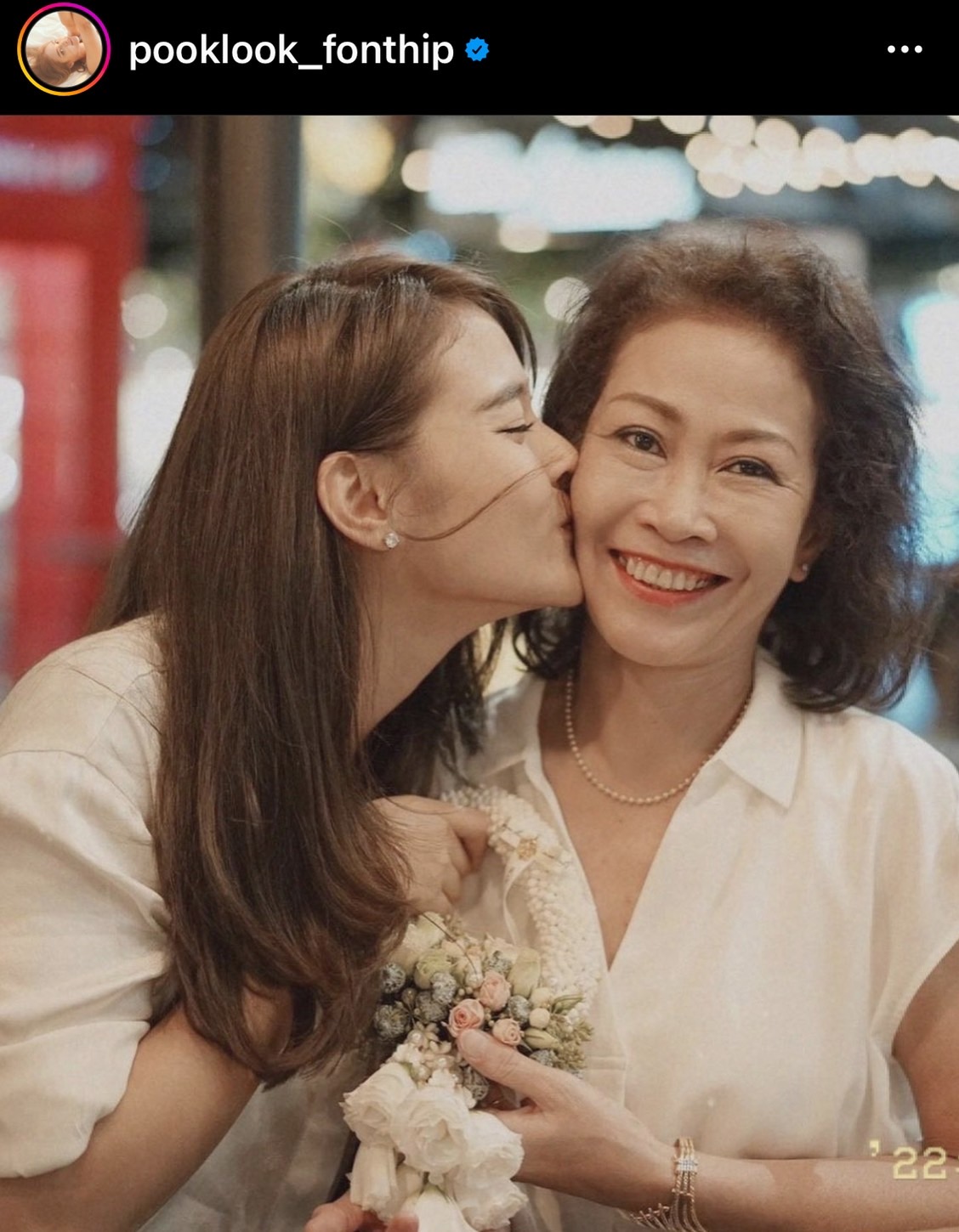 ปุ๊กลุก โพสต์ครบรอบ 1 ปี ที่จากกัน คิดถึงแม่จับหัวใจ... 