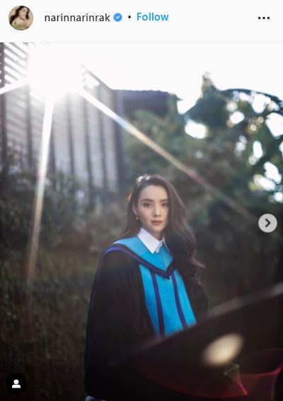 อลังการมาก! มุกดา ปลื้ม แฟนคลับเซอร์ไพรส์ของขวัญชุดใหญ่ หลังเรียนจบ