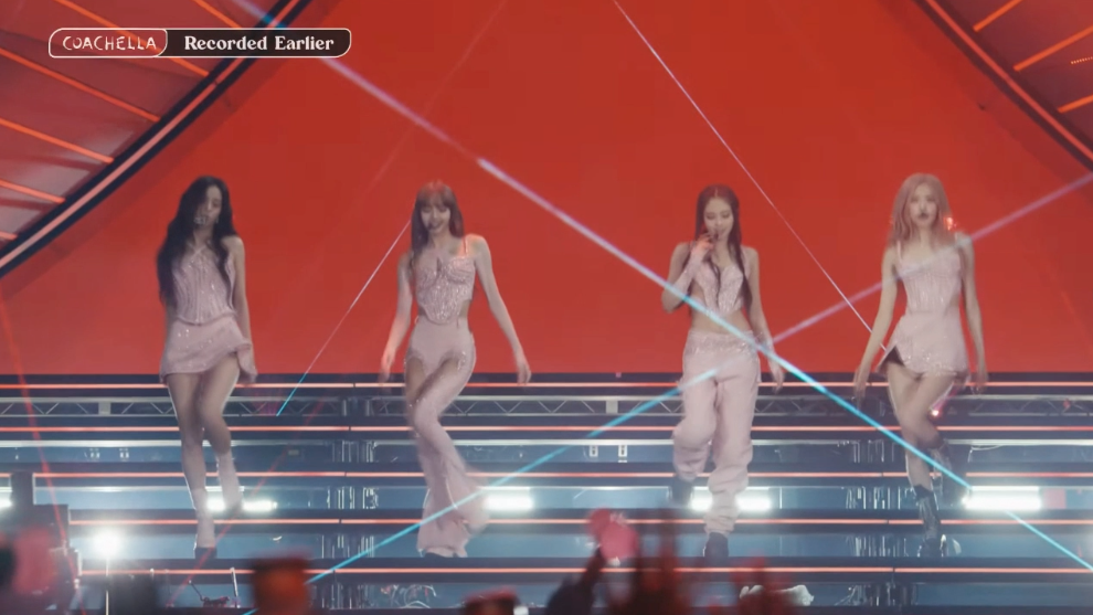 แสนล้านวิว!! 'ลิซ่า’ ทุบสถิติ TikTok ครองเทรนด์โลกต่อเนื่องหลังโชว์เด็ดที่ Coachella แสนล้านวิว!! 'ลิซ่า’ ทุบสถิติ TikTok ครองเทรนด์โลกต่อเนื่องหลังโชว์เด็ดที่ Coachella