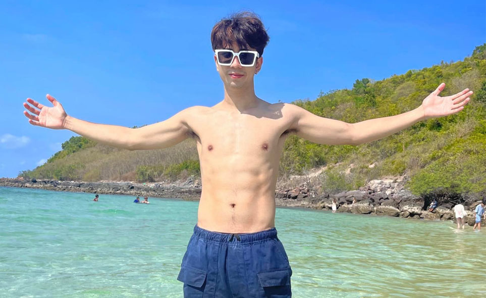 'เพชร ธนภณ' กับชีวิตเข้ารับใช้ชาติแต่ออร่าความหล่อยังเต็มสมฉายา 'มือเซตเทพบุตร'