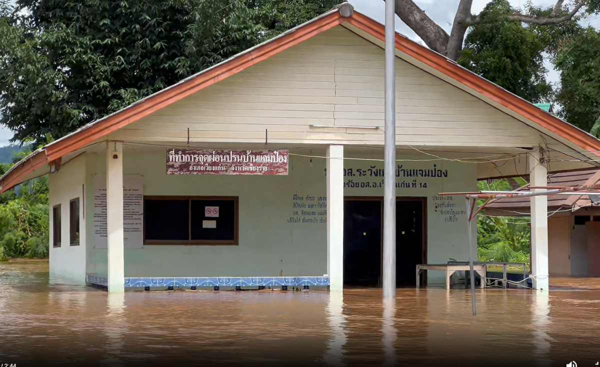 น้ำโขงที่ไหลผ่านเชียงของ จ.เชียงรายยังเพิ่มสูง น้ำโขงที่ไหลผ่านเชียงของ จ.เชียงรายยังเพิ่มสูง