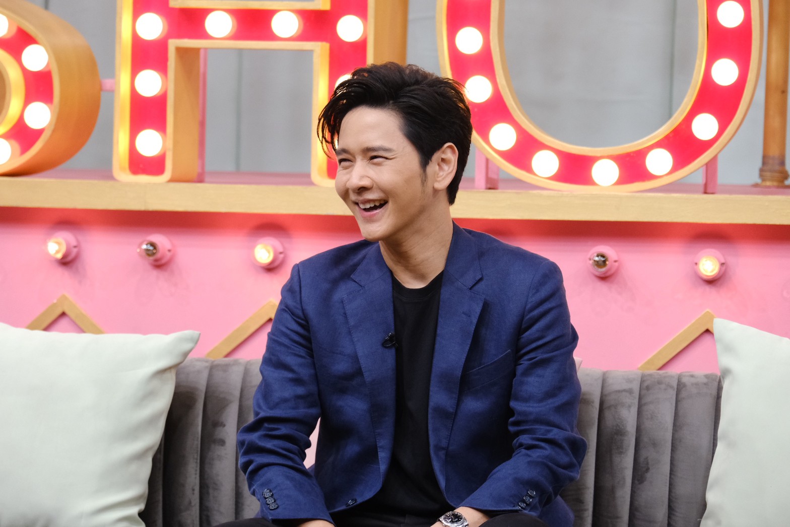 โต๋ ศักดิ์สิทธิ์ เผย ยังไม่พร้อมมีลูก แม้แต่งงานกับ ไบรท์ พิชญทัฬห์ ครบ 6 เดือนแล้ว โต๋ ศักดิ์สิทธิ์ เผย ยังไม่พร้อมมีลูก แม้แต่งงานกับ ไบรท์ พิชญทัฬห์ ครบ 6 เดือนแล้ว