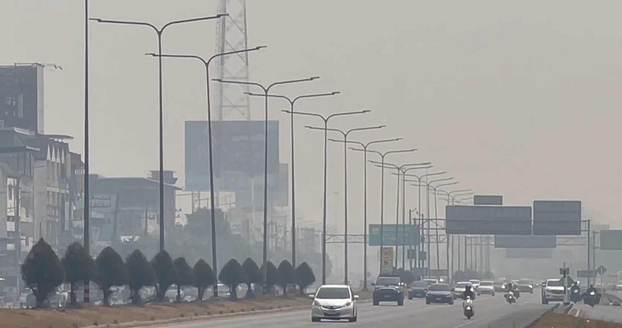 PM 2.5 วิกฤต! เชียงใหม่ อากาศย่ำแย่ ค่าฝุ่นใกล้แตะ 500 มคก./ลบ.ม.