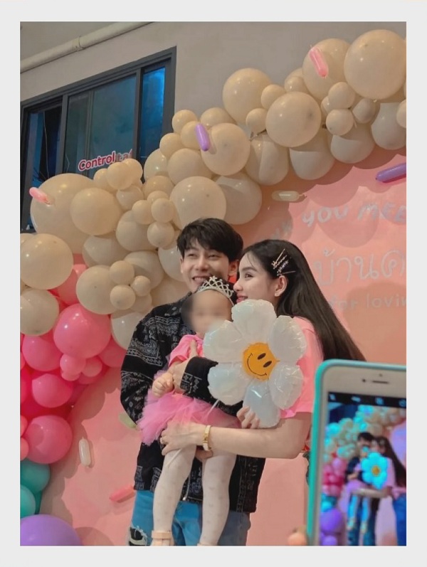 “ครูเต้ย” โพสต์ซึ้ง ขอโทษลูกสาว ที่ทำให้ไม่ได้ใช้ชีวิตแบบคนปกติ (มีคลิป) 