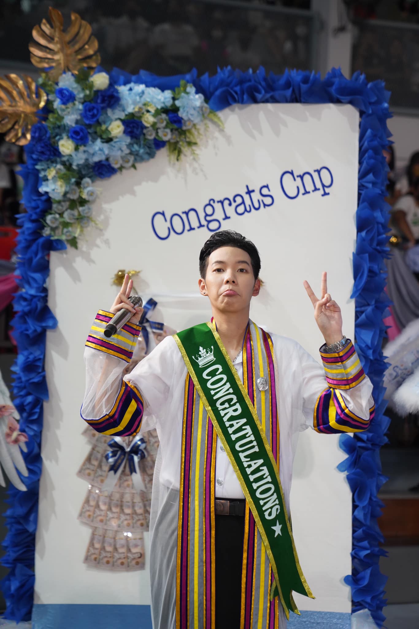 ป๊ายปาย ซ้อมรับปริญญา แฟนคลับเซอร์ไพรส์ชุดใหญ่ ด้าน นุ๊ก ธนดล ร่วมแสดงความยินดี 