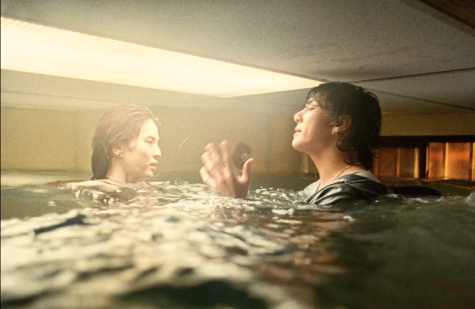 สร้างประวัติศาสตร์!! 'จองกุก BTS' ศิลปินเดี่ยวเคป๊อปคนที่ 2 คว้าแชมป์ Billboard Hot 100 สร้างประวัติศาสตร์!! 'จองกุก BTS' ศิลปินเดี่ยวเคป๊อปคนที่ 2 คว้าแชมป์ Billboard Hot 100