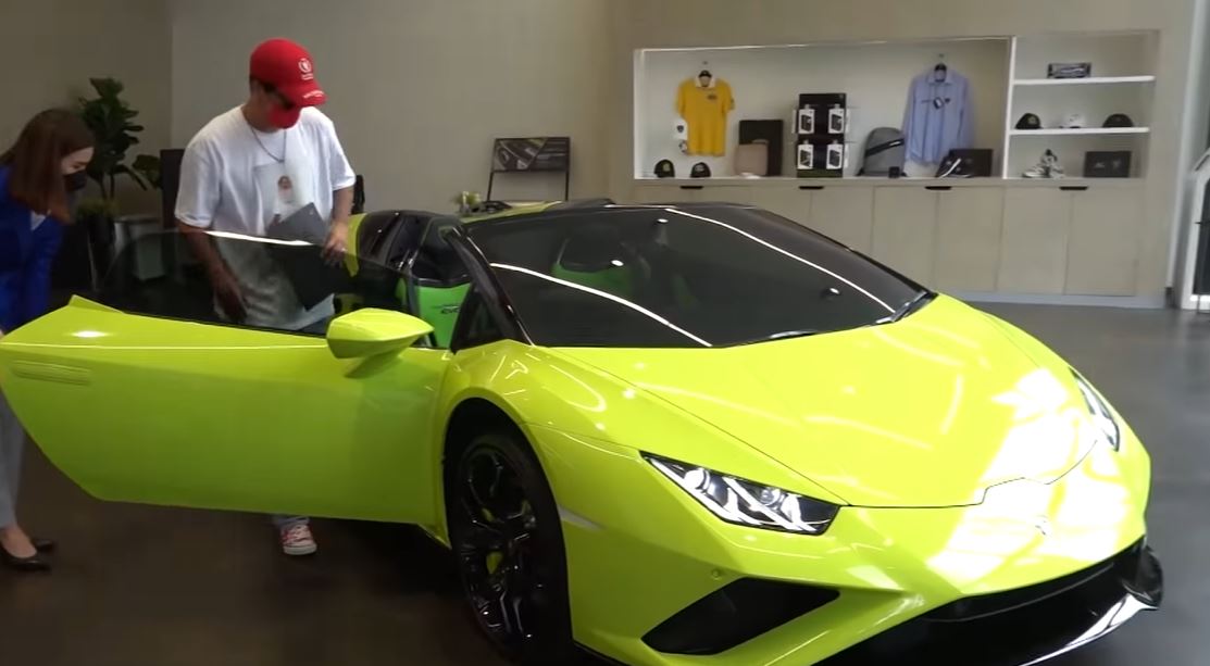 ป๊อก ซื้อรถหรูเซอรไพรส์วันเกิด มาร์กี้ ตอบแทนเป็นภรรยาและแม่ที่ดี