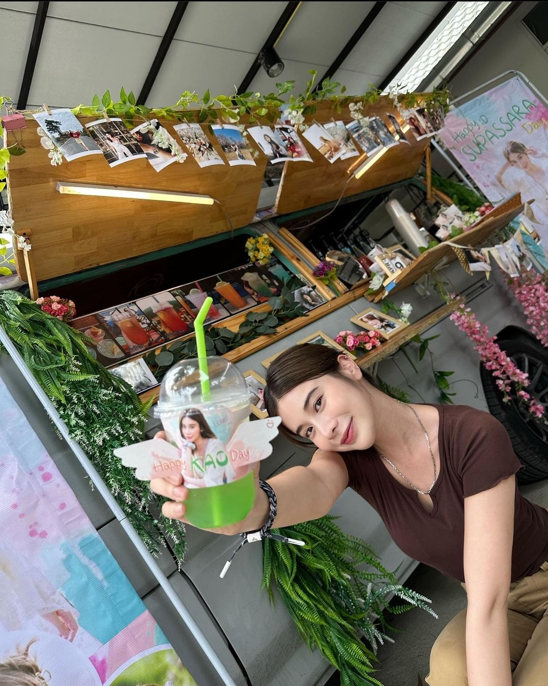 แฟนๆจัดเต็ม! “เก้า สุภัสสรา” โดนเซอร์ไพรส์วันเกิดกลางกองถ่ายละคร แฟนๆจัดเต็ม! “เก้า สุภัสสรา” โดนเซอร์ไพรส์วันเกิดกลางกองถ่ายละคร