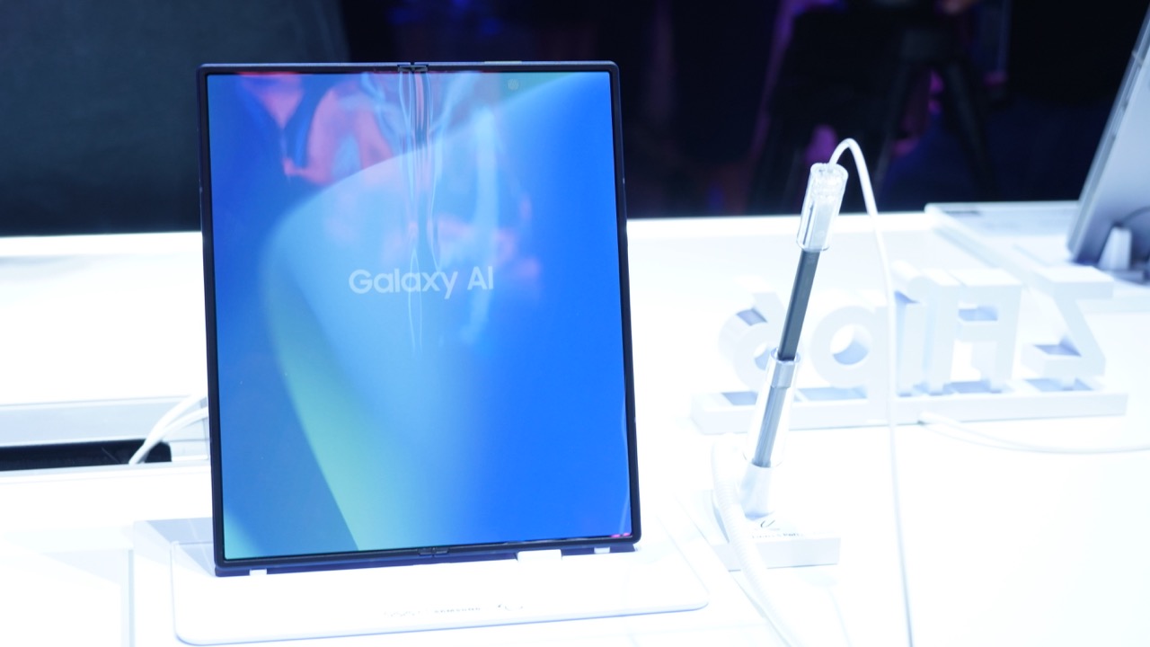 Samsung เปิดตัว Galaxy Z Fold 6 และ Z Flip 6 มาพร้อม AI ราคาเริ่ม 4.29 หมื่นบาท