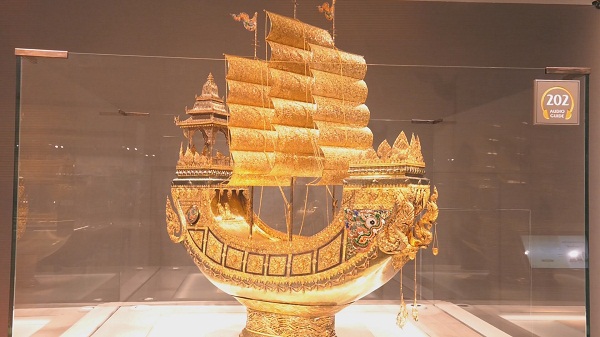 “พิพิธภัณฑ์ศิลป์แผ่นดิน” ผลงานสถาบันสิริกิติ์   (มีคลิป)