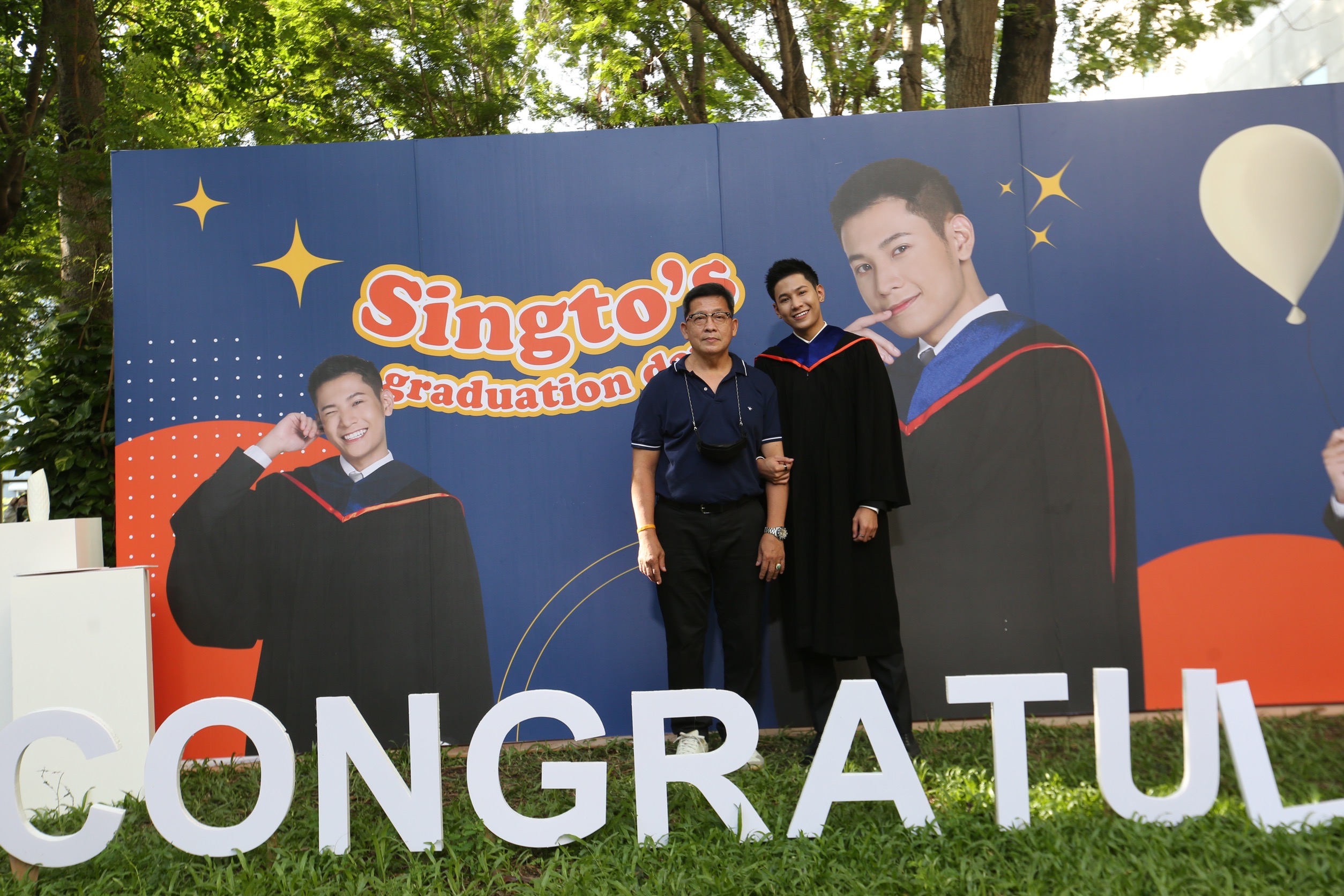 “สิงโต ปราชญา” ซ้อมใหญ่รับปริญญา ม.กรุงเทพ แฟนคลับร่วมยินดี “สิงโต ปราชญา” ซ้อมใหญ่รับปริญญา ม.กรุงเทพ แฟนคลับร่วมยินดี