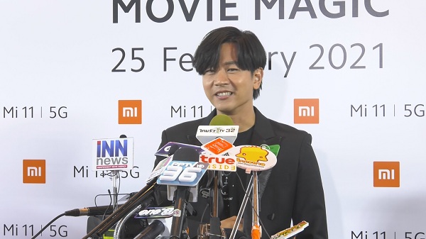 โทนี่ ยอมรับหวง แก้ว เซ็กซี่ หลังถูกแซวถ่ายรูปเบลอ (มีคลิป) โทนี่ ยอมรับหวง แก้ว เซ็กซี่ หลังถูกแซวถ่ายรูปเบลอ (มีคลิป)