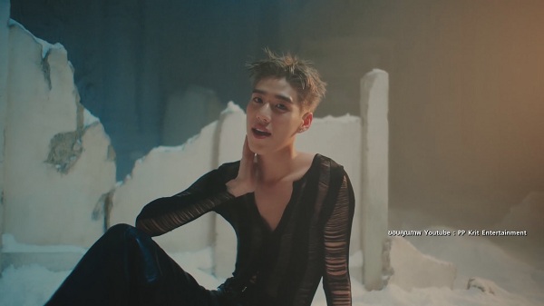 บิวกิ้น ดีใจถูกเชิญไปร่วมงานประกาศรางวัล AAA ของเกาหลี   (มีคลิป)