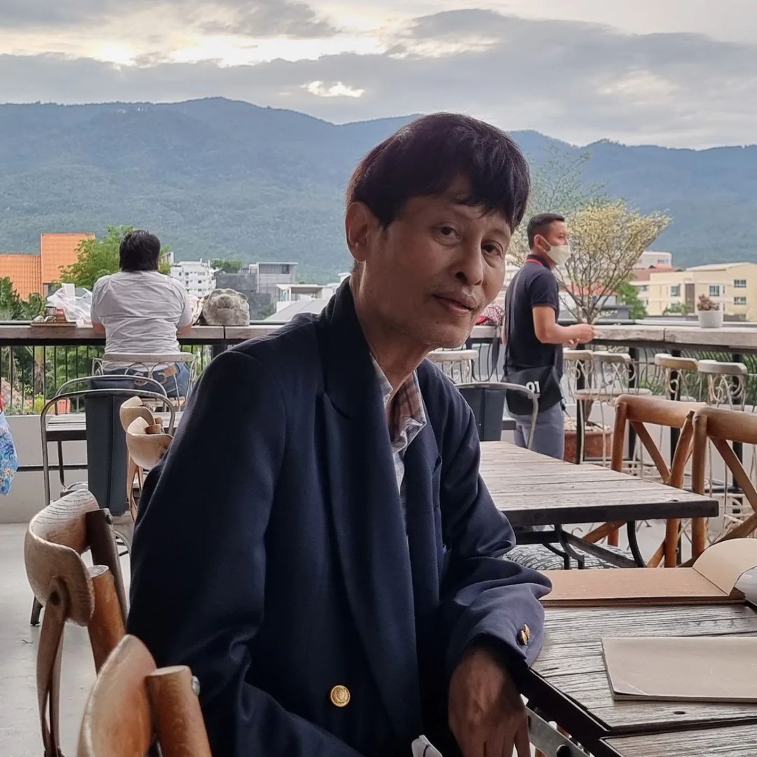 ม.ล.พันธุ์เทวนพ  เทวกุล คว้ารางวัลบทภาพยนตร์ไทยยอดเยี่ยม งานคมชัดลึกอวอร์ด จากภาพยนตร์เรื่อง Six Characters มายาพิศวง