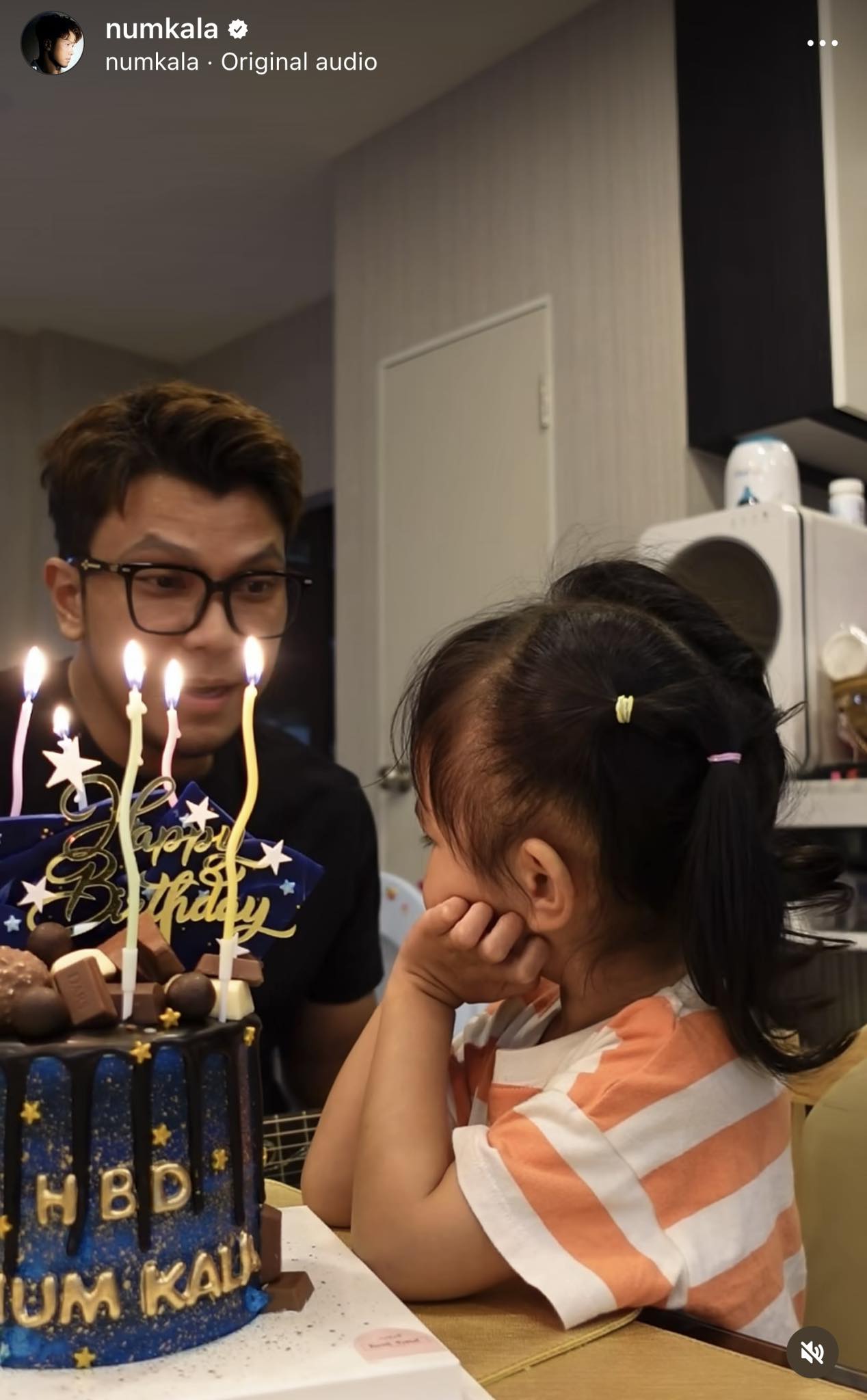 หนุ่ม กะลา เผยโมเมนต์อบอุ่นฉลองวันเกิดวัย 42 ปี กับ ลูกสาว