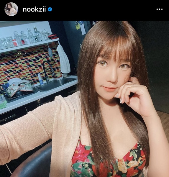 นุ๊กซี่ เผยประสบการณ์ให้คีโม พร้อมฉีดวัคซีนเข็ม 2 หลับยาว 2 วัน!! นุ๊กซี่ เผยประสบการณ์ให้คีโม พร้อมฉีดวัคซีนเข็ม 2 หลับยาว 2 วัน!!