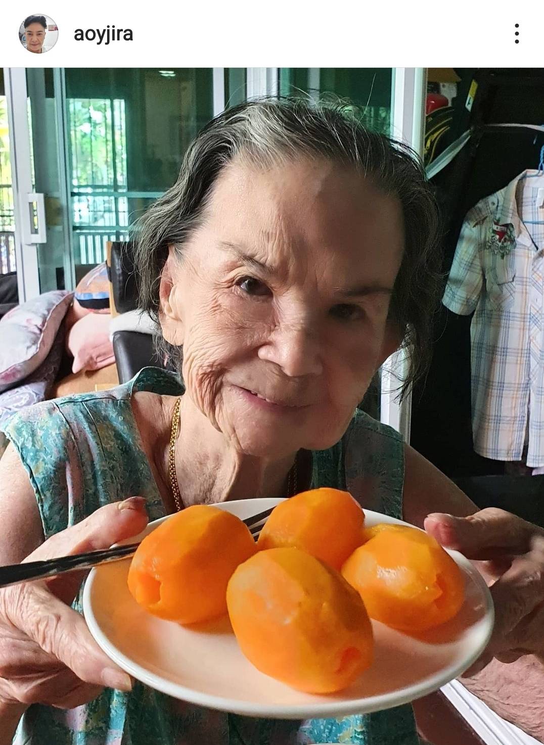 ขอบคุณที่เป็นห่วงยาย คุณยายมารศรี ฝากข้อความถึงทุกคน ขอบคุณที่เป็นห่วงยาย คุณยายมารศรี ฝากข้อความถึงทุกคน