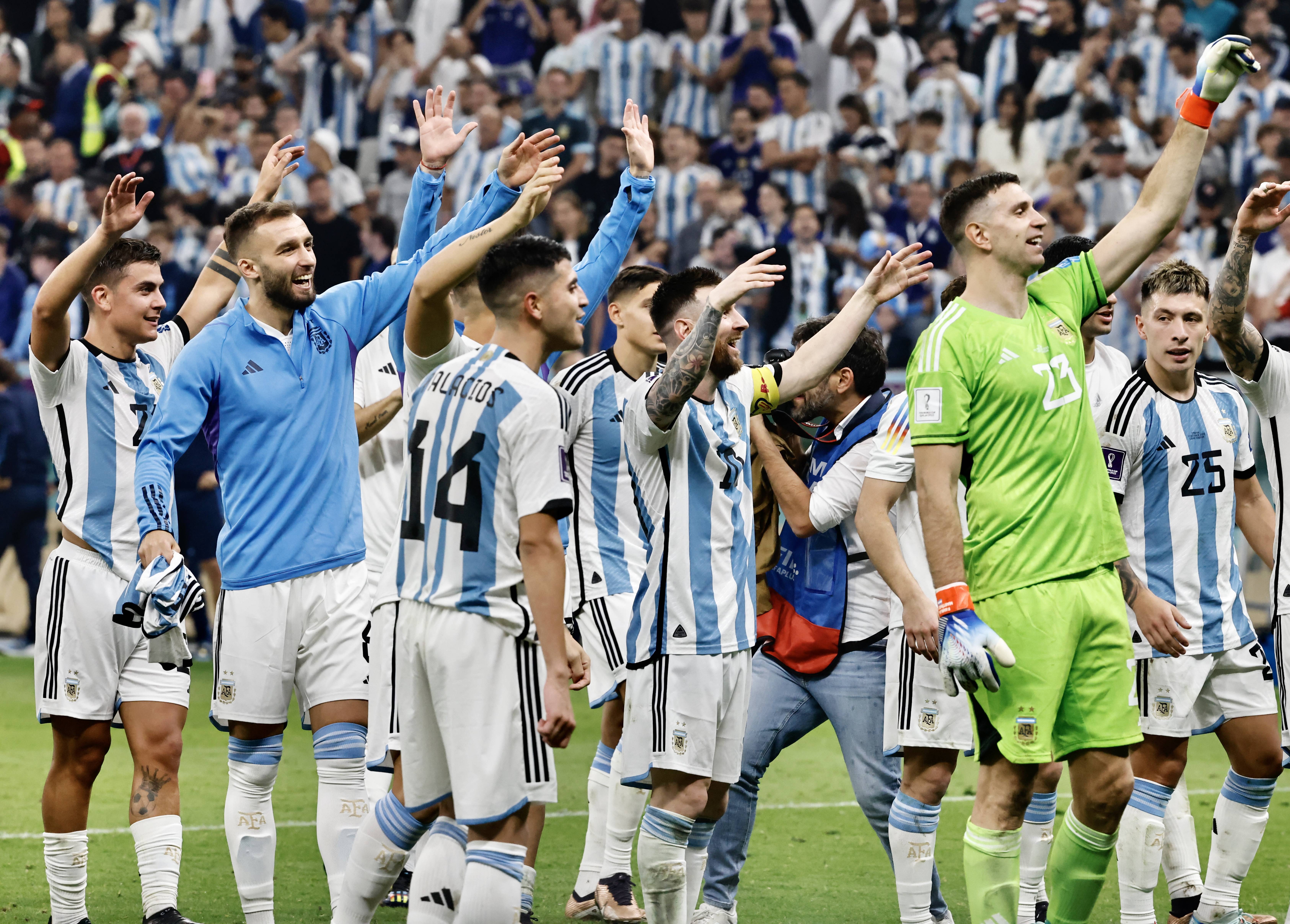 ระดมพลแม่มด?!! ร่ายมนต์คุ้มครอง ‘เมสซี่’ และทีมชาติอาร์เจนติน่า จนคว้าแชมป์ฟุตบอลโลก ระดมพลแม่มด?!! ร่ายมนต์คุ้มครอง ‘เมสซี่’ และทีมชาติอาร์เจนติน่า จนคว้าแชมป์ฟุตบอลโลก