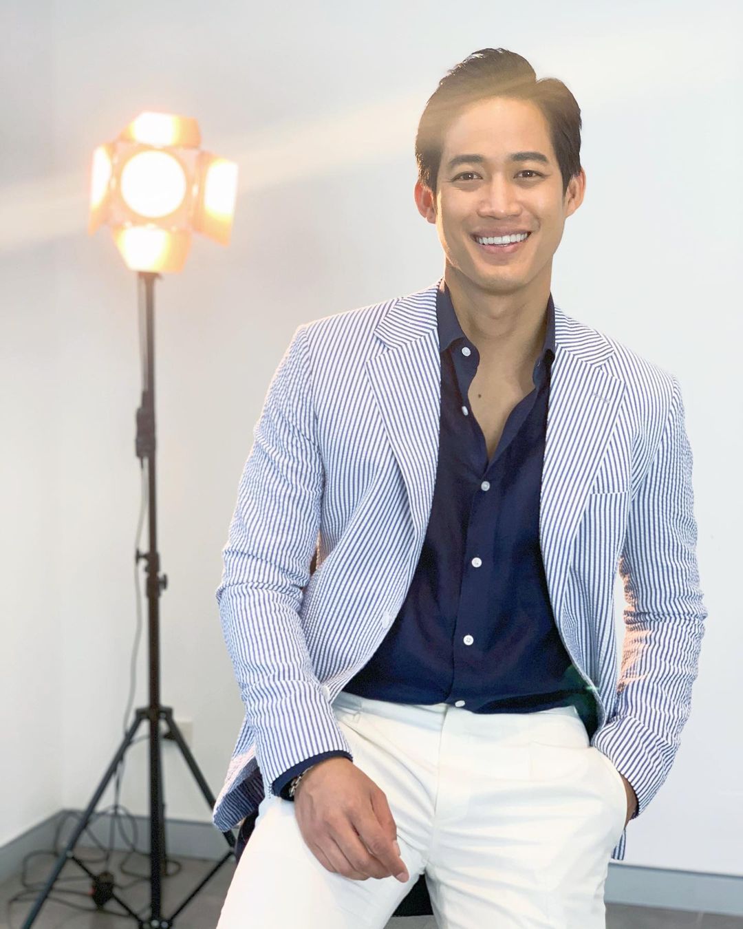 ตู่ ภพธร อวดทรงผมใหม่ เตรียมรับบท หมอภาคย์ ในภาพยนตร์ฮอลีวูด ตู่ ภพธร อวดทรงผมใหม่ เตรียมรับบท หมอภาคย์ ในภาพยนตร์ฮอลีวูด