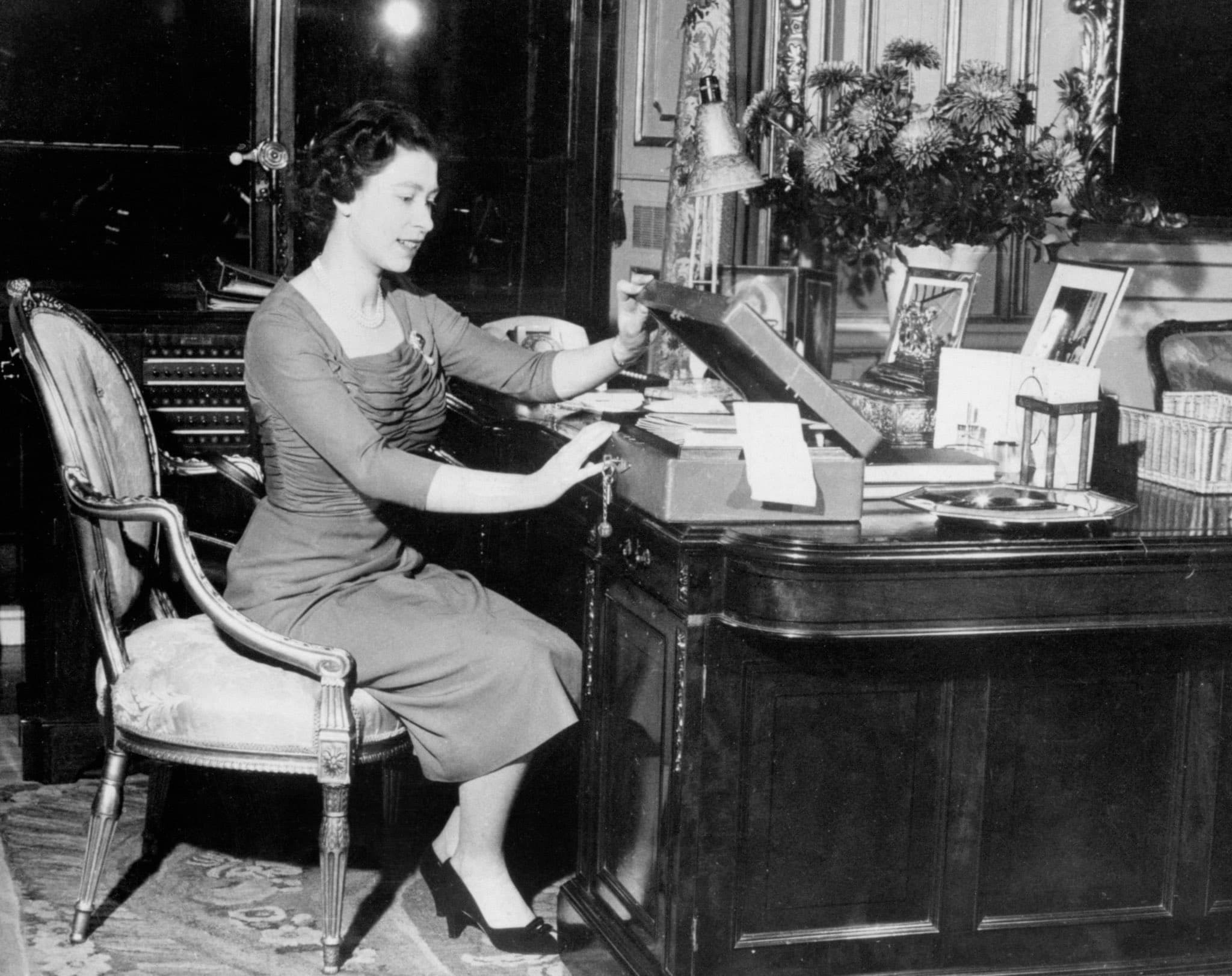 “พระเจ้าชาร์ลส์ที่  3” ทรงงานครั้งแรก กับกล่องแดงในตำนาน