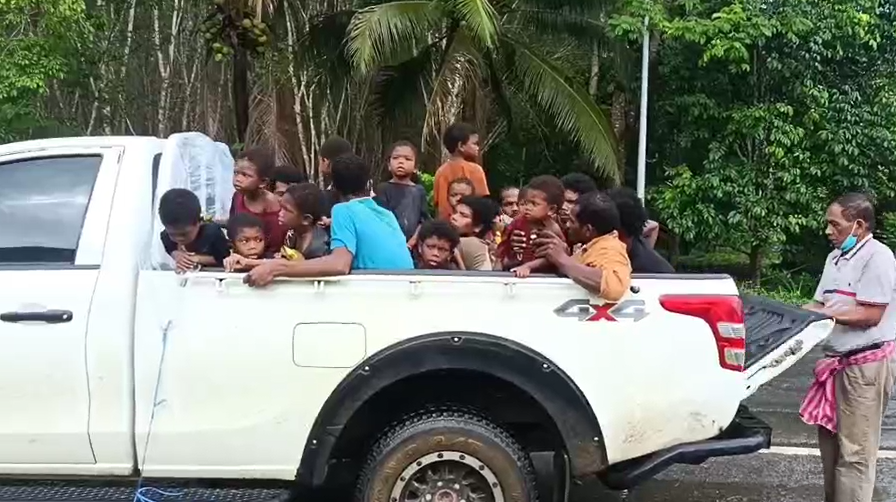 เลือกตั้งอบต. 2564 คึกคัก ปชช.ทยอยใช้สิทธิ ชาวมานิออกจากป่าเข้าคูหา