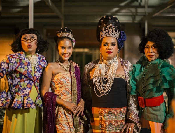 เซ็ง!! พชร์ อานนท์ โพสต์รัวๆ จะได้ปิดกล้องไหม หลังนักแสดงแห่ทำศัลยกรรม!! เซ็ง!! พชร์ อานนท์ โพสต์รัวๆ จะได้ปิดกล้องไหม หลังนักแสดงแห่ทำศัลยกรรม!!