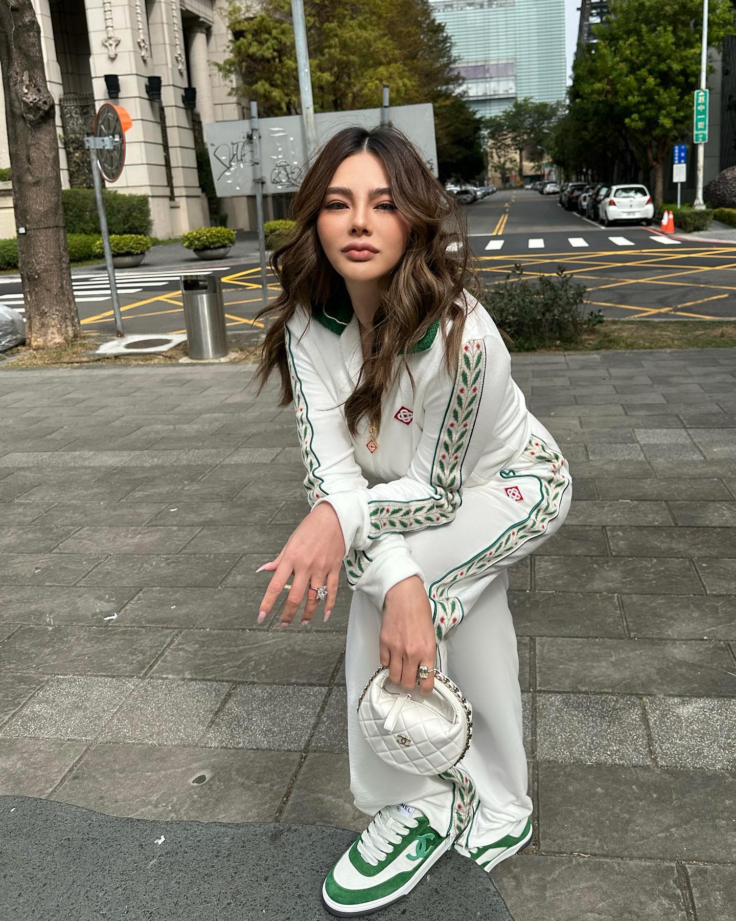 บิ๊ก ติดต่อขอเข้ามอบตัว พร้อมยื่นเงื่อนไขต้องได้ประกันตัว บิ๊ก ติดต่อขอเข้ามอบตัว พร้อมยื่นเงื่อนไขต้องได้ประกันตัว