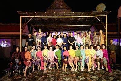 เปิดตัวละคร หม่อมเป็ดสวรรค์ สุดอลังการ  “ทับทิม อัญรินทร์ - ฟิล์ม เฌอร์ลิษา” โชว์เคมีใหม่ 