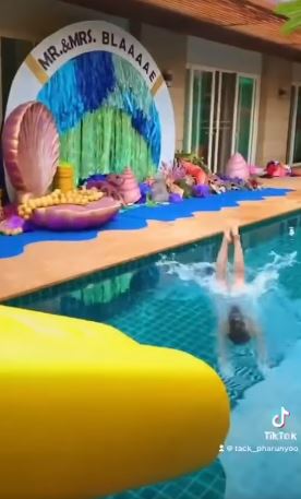 เรื่องแกงขอให้บอก! แทค ภรัณยู จัดเต็มใส่ชุดว่ายน้ำ