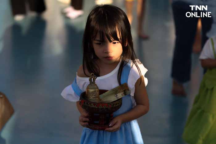 ทำบุญปีใหม่ 2567 นทท.ร่วมตักบาตรชมแสงแรกบนยอดภูเขาทอง ทำบุญปีใหม่ 2567 นทท.ร่วมตักบาตรชมแสงแรกบนยอดภูเขาทอง