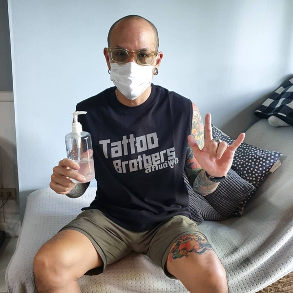 ศบค.สั่งปิดเพิ่ม 10 กิจการ “พื้นที่สีแดงเข้ม” หญิง กัญญา รับร้านตัดผมกระทบหนัก!! ด้าน ปอ วรฐก์ รอดูการเยียวยาวงการสัก ศบค.สั่งปิดเพิ่ม 10 กิจการ “พื้นที่สีแดงเข้ม” หญิง กัญญา รับร้านตัดผมกระทบหนัก!! ด้าน ปอ วรฐก์ รอดูการเยียวยาวงการสัก