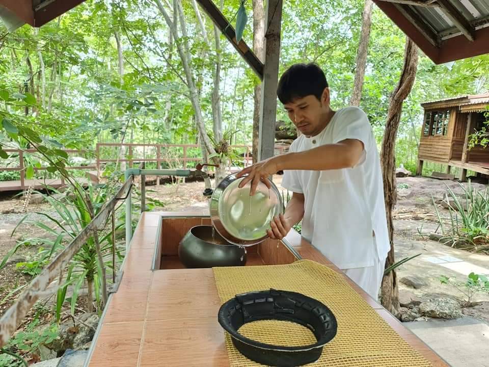 ความสุขวัย 41 ปี ไผ่ พงศธร เคลียร์งานไปปฏิบัติธรรมในวันเกิด