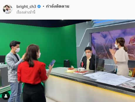 ส่องโมเมต์น่ารัก ทีมงานเซอร์ไพรส์วันกิด สรยุทธ์ ด้านคนบันเทิงร่วมอวยพรกันล้นหลาม