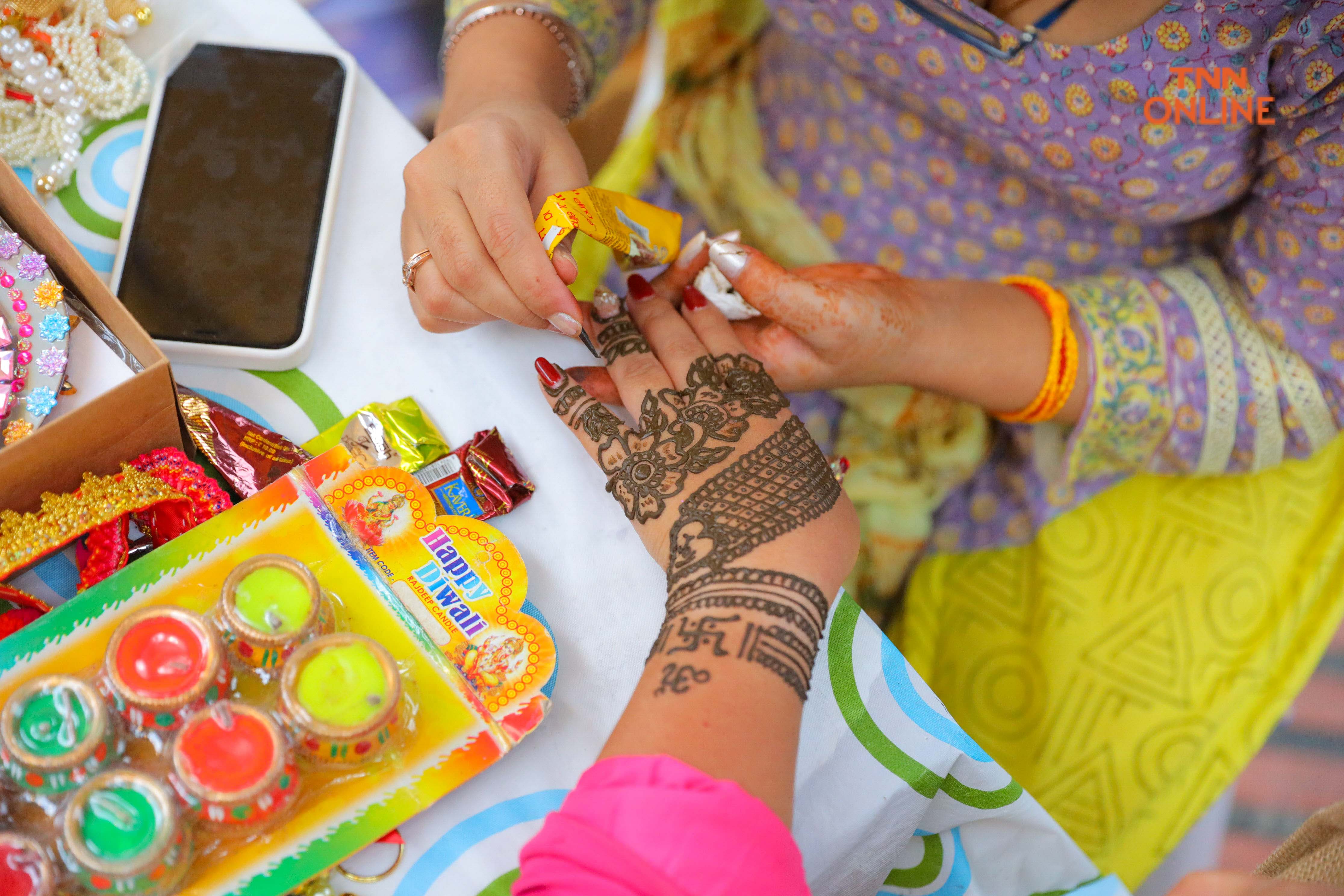 ชัชชาติเปิดงาน “ดิวาลีเฟสติวัล” ฉลองเทศกาลแห่งแสงสว่างของชาวอินเดียในไทย ชัชชาติเปิดงาน “ดิวาลีเฟสติวัล” ฉลองเทศกาลแห่งแสงสว่างของชาวอินเดียในไทย