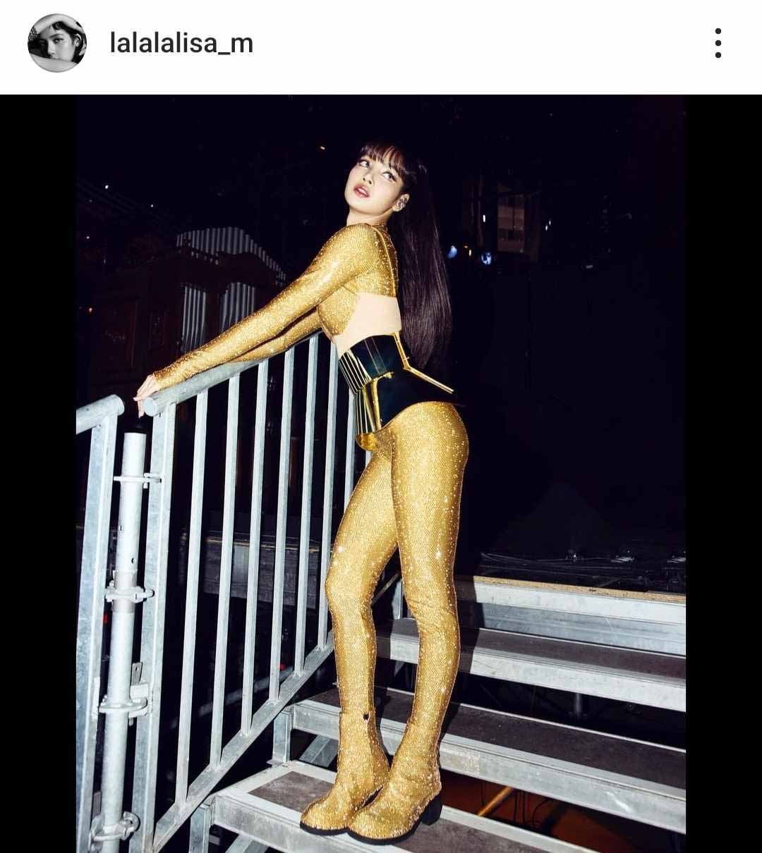 “ลิซ่า” BLACKPINK ครองเทรนด์ทั่วโลก แฟนๆ ชื่นชมแสดงโชว์คอนเสิร์ตการกุศลที่ฝรั่งเศส “ลิซ่า” BLACKPINK ครองเทรนด์ทั่วโลก แฟนๆ ชื่นชมแสดงโชว์คอนเสิร์ตการกุศลที่ฝรั่งเศส