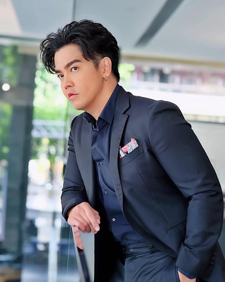 พีเค โพสต์ยินดีพี่ชาย หนุ่ม เข็มเพชร รับตำแหน่งเลขาท่านกงสุลใหญ่ในนิวยอร์ก