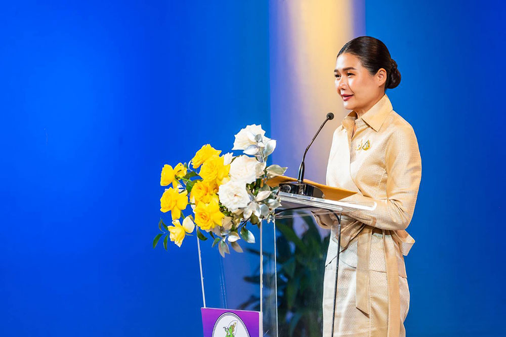 รมต.ประจำสำนักนายกฯ มอบรางวัลประกวดคลิปสั้น สื่อสร้างสรรค์เทิดทูนสถาบันหลักของชาติ รมต.ประจำสำนักนายกฯ มอบรางวัลประกวดคลิปสั้น สื่อสร้างสรรค์เทิดทูนสถาบันหลักของชาติ