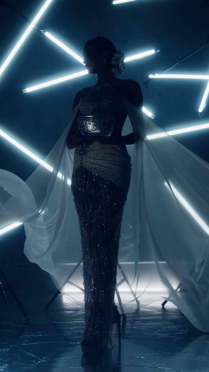 เผยโฉมชุดประจำชาติ แอนนา เสืองามเอี่ยม เตรียมใส่ประกวดบนเวที MU2022 เผยโฉมชุดประจำชาติ แอนนา เสืองามเอี่ยม เตรียมใส่ประกวดบนเวที MU2022