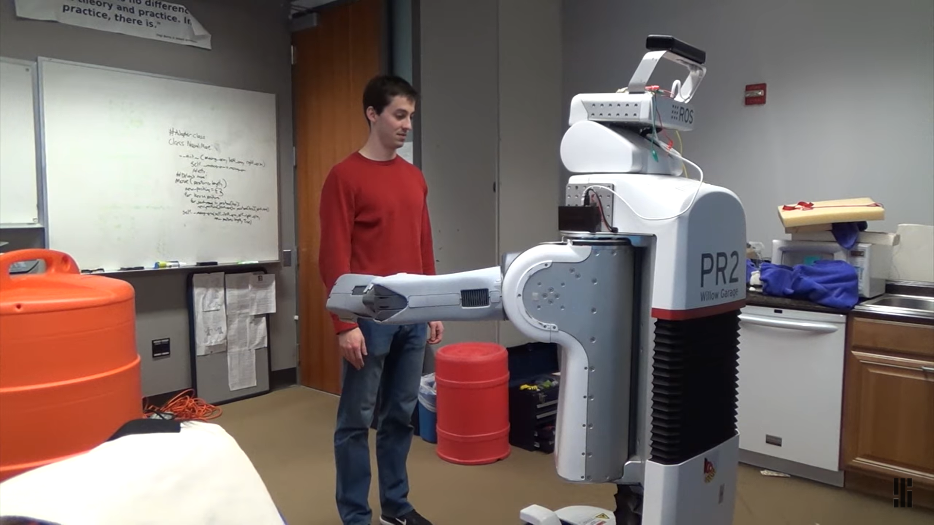 ‘HuggieBot 2.0’ หุ่นยนต์กอด อบอุ่นไม่แพ้มนุษย์ ‘HuggieBot 2.0’ หุ่นยนต์กอด อบอุ่นไม่แพ้มนุษย์