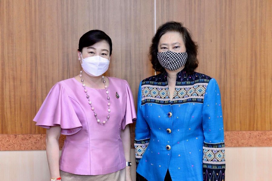 ประธานผู้จัดงานโทรทัศน์ทองคำ ชี้แจงสาเหตุ ละคร ดั่งดวงหฤทัย ได้รับรางวัลองค์ประกอบศิลป์ดีเด่น ประธานผู้จัดงานโทรทัศน์ทองคำ ชี้แจงสาเหตุ ละคร ดั่งดวงหฤทัย ได้รับรางวัลองค์ประกอบศิลป์ดีเด่น