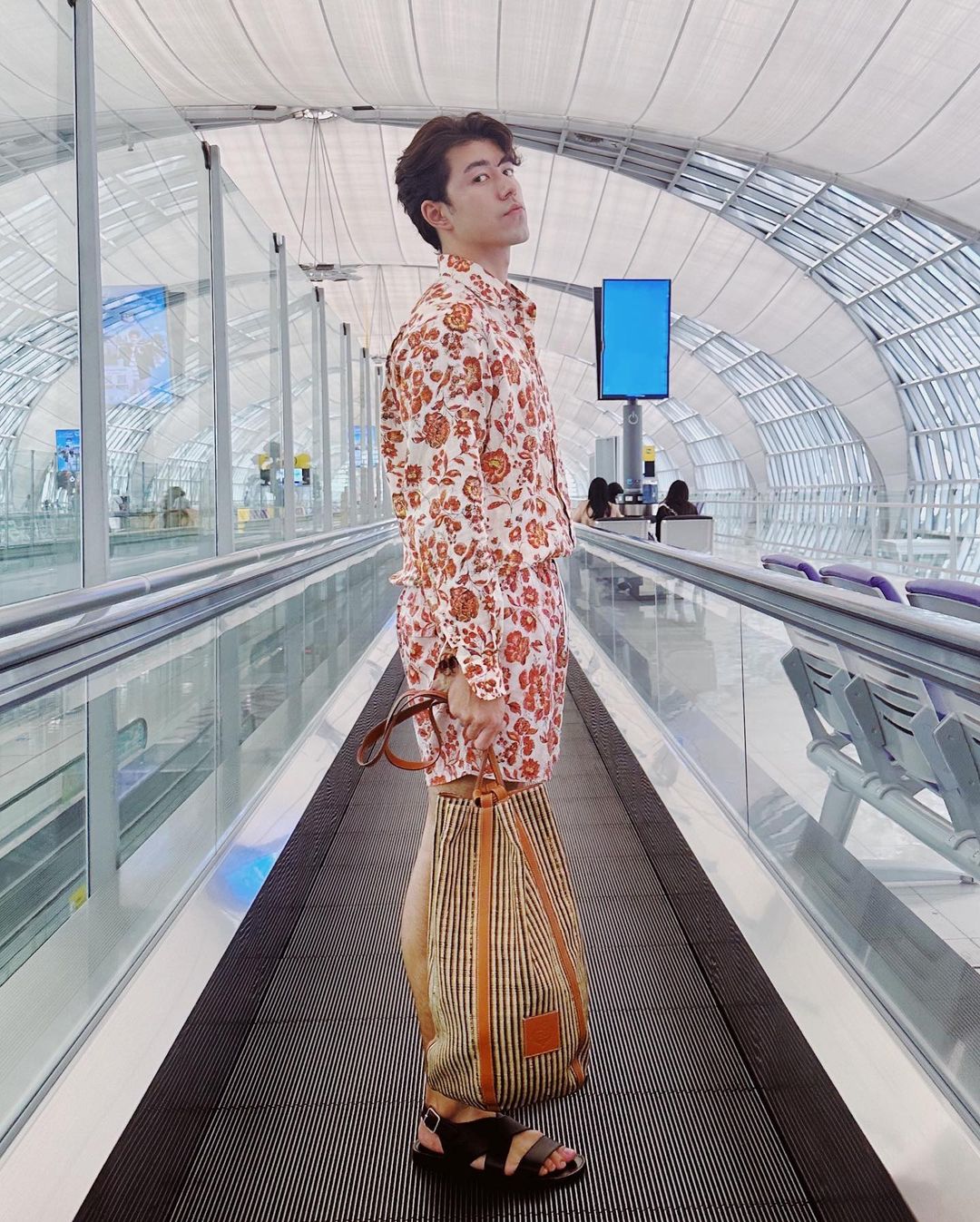 “นาย ณภัทร” เปิดใจเรื่อง “แม่หมู พิมพ์ผกา” (มีคลิป) “นาย ณภัทร” เปิดใจเรื่อง “แม่หมู พิมพ์ผกา” (มีคลิป)