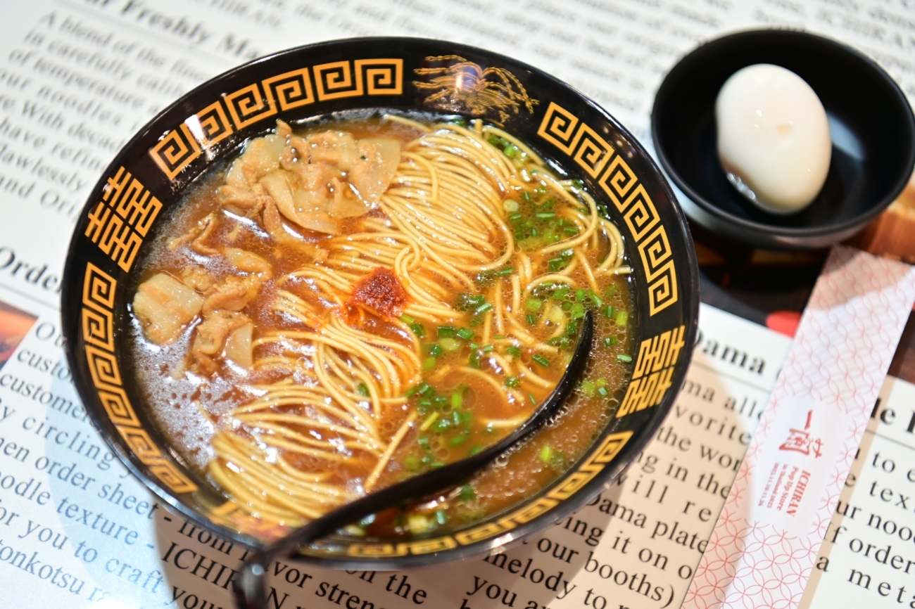 หมูชีวา x Ichiran Ramen Japan เสิร์ฟเมนู 'คามาดาเระ ทงคตสึ ราเมง' ต้นตำหรับจากฟุกุโอกะ