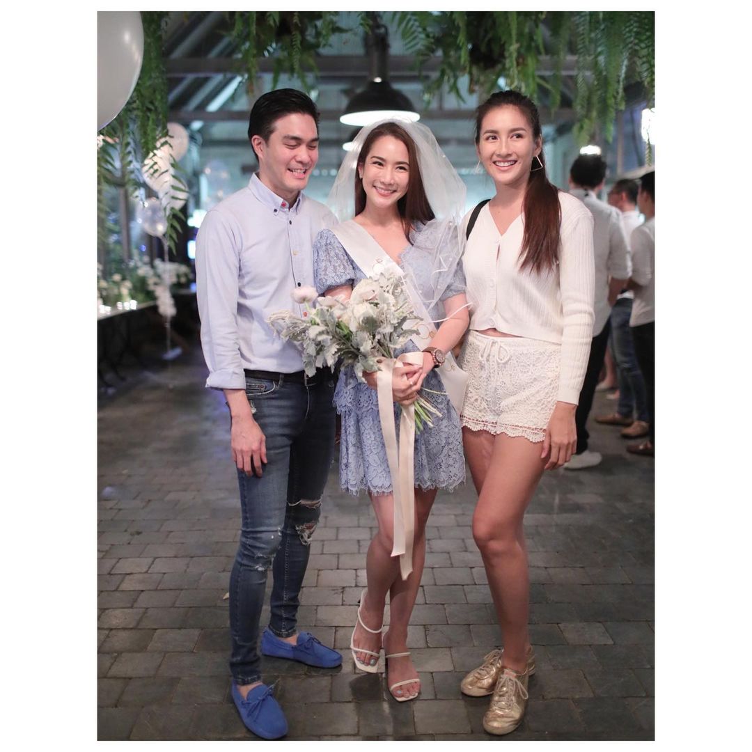 เพื่อนรักหักเหลี่ยมโหด!! จั๊กจั่น รับไม่รู้จะคบ นก อุษณีย์ ต่อมั้ย เพื่อนรักหักเหลี่ยมโหด!! จั๊กจั่น รับไม่รู้จะคบ นก อุษณีย์ ต่อมั้ย