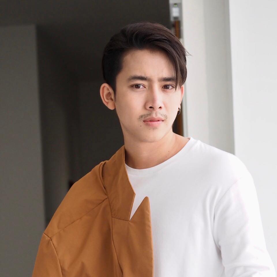 เบิ้ล ปทุมราช แจงชัด ไม่ได้บวช หลังมีเพจกุข่าวปลอม เบิ้ล ปทุมราช แจงชัด ไม่ได้บวช หลังมีเพจกุข่าวปลอม