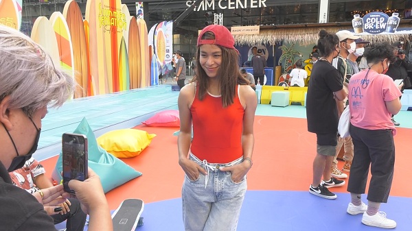 “พะแพง พิมนันท์” รับแชมป์เซิร์ฟสเก็ตยันไม่พร้อมมีลูก (มีคลิป) “พะแพง พิมนันท์” รับแชมป์เซิร์ฟสเก็ตยันไม่พร้อมมีลูก (มีคลิป)