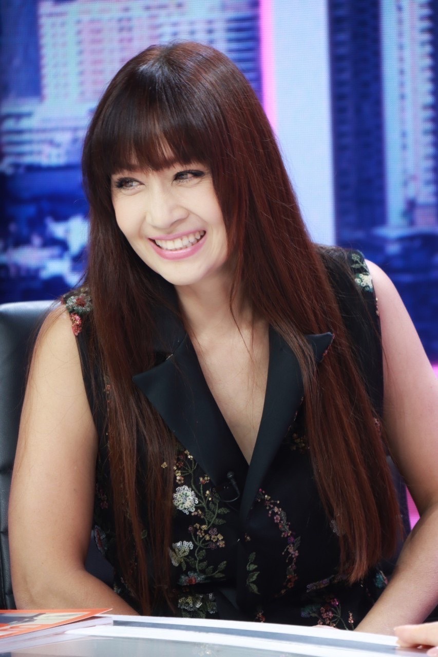 บุ๋ม ตรีรัก เคลียร์ข่าวลืออกหกจนต้องหนีไปพักใจอยู่ต่างประเทศ บุ๋ม ตรีรัก เคลียร์ข่าวลืออกหกจนต้องหนีไปพักใจอยู่ต่างประเทศ